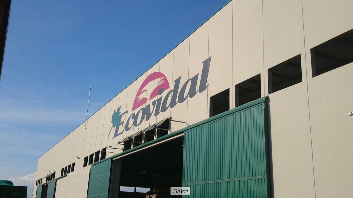 Industrial building of the recycling company Ecovidal.