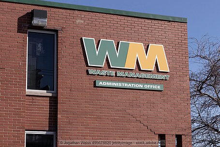 WM administration building in Chicago with company logo (stock photo)