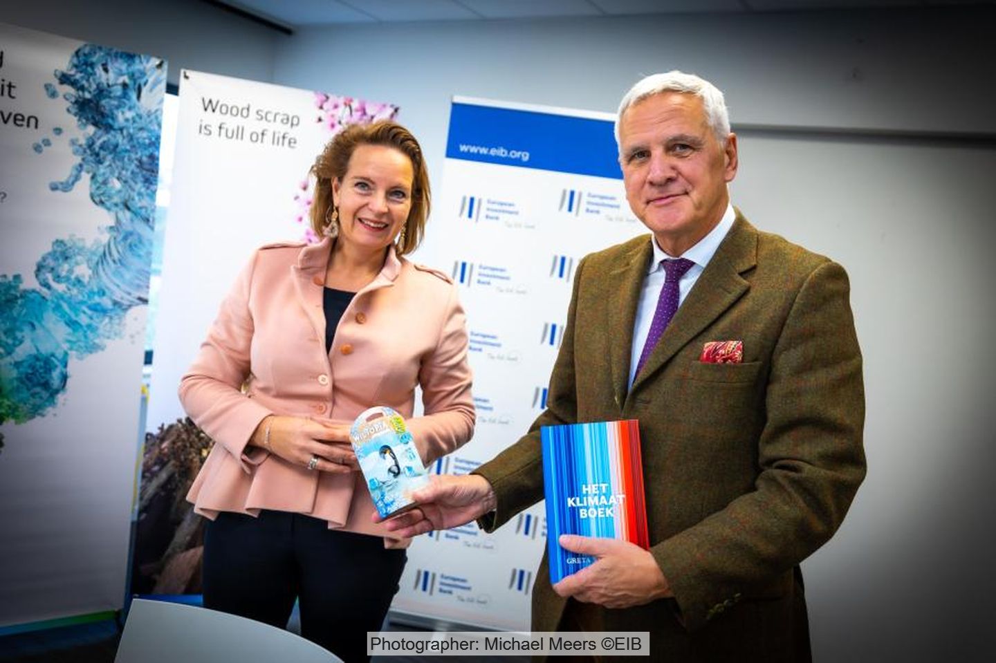 Annemieke Den Otter (l), CFO of Renewi and EIB Vice-President