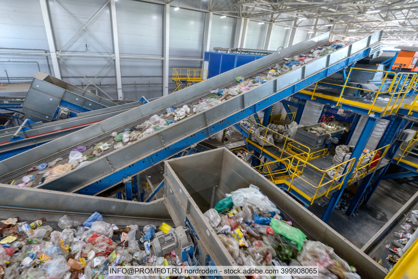 Representative image of a packaging waste sorting plant